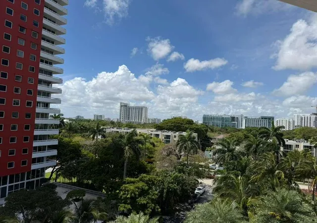 3rd image of 1581 Brickell Ave #406, Miami, FL 33129 | MLS# B26013337