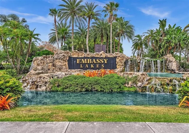 2nd image of 3342 Amsterdam Ave, Hollywood, FL 33026 | MLS# B26013347