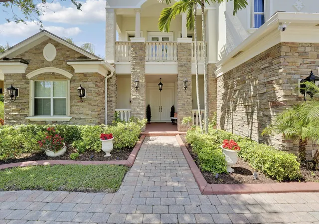 3rd image of 8197 Butler Greenwood Dr, Royal Palm Beach, FL 33411 | MLS# B26013410
