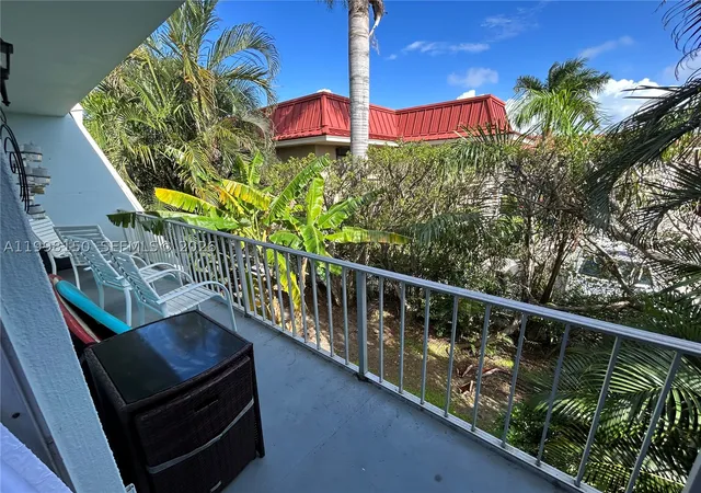 2nd image of 725 Hummingbird Way #212, North Palm Beach, FL 33408 | MLS# A11998150