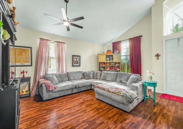 Homes for sale in Lake Worth, FL | 9262 Silver Glen Wy, Lake Worth, FL 33467 | MLS# B26013597