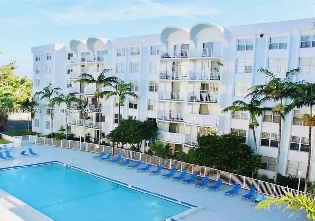 2nd image of 494 Nw 165th St Rd #C-601, Miami, FL 33169 | MLS# A11998476