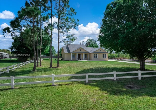3rd image of 2009 Flower, Sebring, FL 33875 | MLS# A11998056