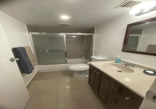 Homes for sale in Lauderdale Lakes, FL | 2821 Somerset Dr #118, Lauderdale Lakes, FL 33311 | MLS# B26013711