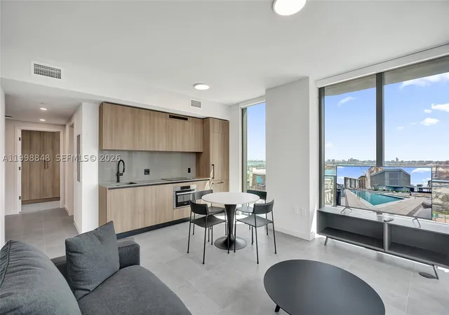Photo 1 of Condo for sale at 121 Ne 5th St #2101, Miami, FL 33132 | MLS# A11998848 | Listing updated on 2026-10-09