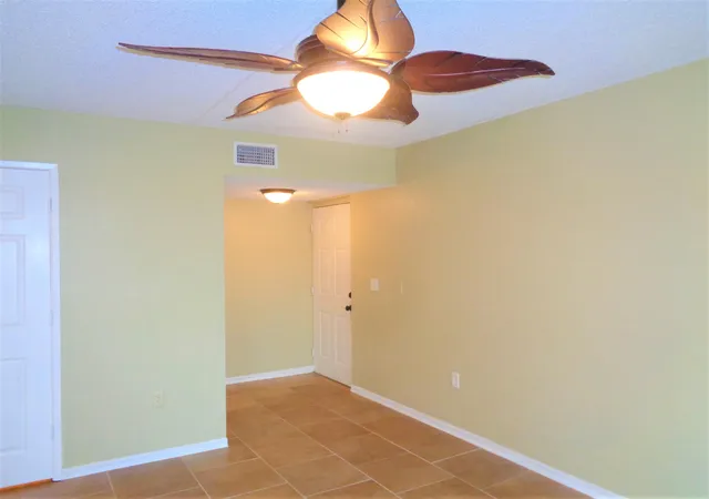 Homes for sale in Vero Beach, FL | 1650 N 42Nd Cir, Vero Beach, FL 32967