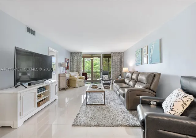 Homes for sale in Pompano Beach, FL | 3505 Oaks Wy, Pompano Beach, FL 33069