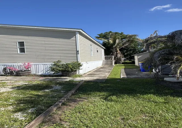 4th image of 5000 Se Federal Hwy #82, Stuart, FL 34997 | MLS# B26014012