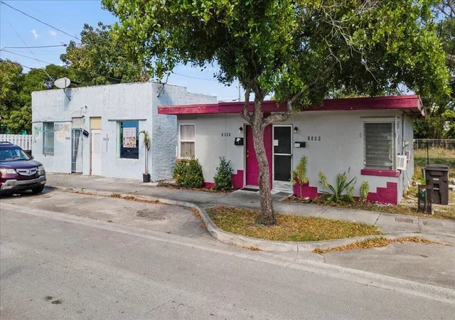 1st image of 1504 N Sapodilla Ave, West Palm Beach, FL 33401 | MLS# B26014027