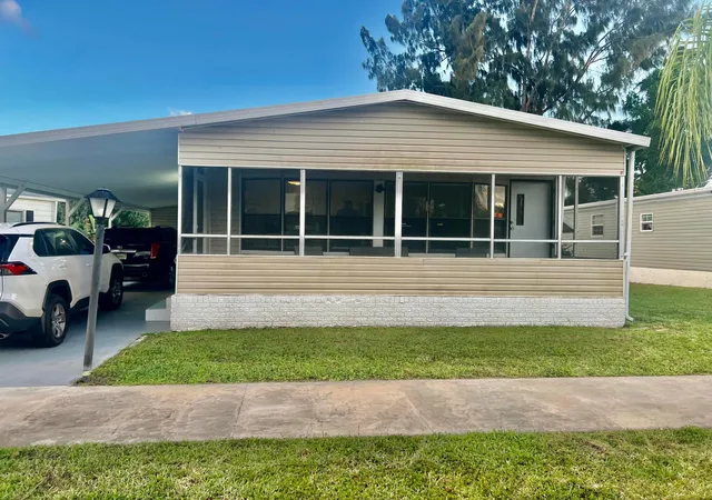 5th image of 3306 Nw 67Th St, Coconut Creek, FL 33073 | MLS# B26014116