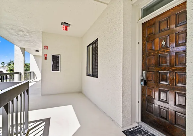 Homes for sale in West Palm Beach, FL | 2500 Presidential Wy #302, West Palm Beach, FL 33401 | MLS# B26014200
