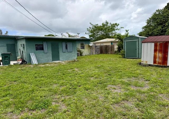 3rd image of 1004 Nw 12Th St, Fort Lauderdale, FL 33311 | MLS# B26014408