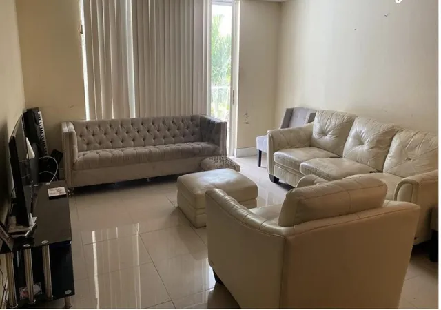 2nd image of 486 Nw 165th St Rd #B-206, Miami, FL 33169 | MLS# B26014413
