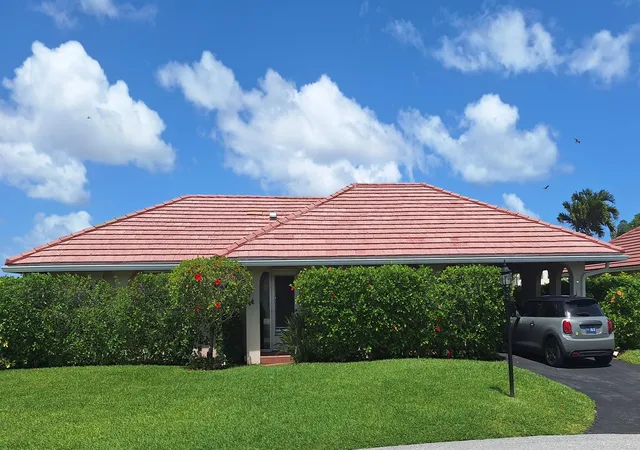 1st image of 233 Rio Vista Cir #233, Lake Worth, FL 33462 | MLS# B26014461