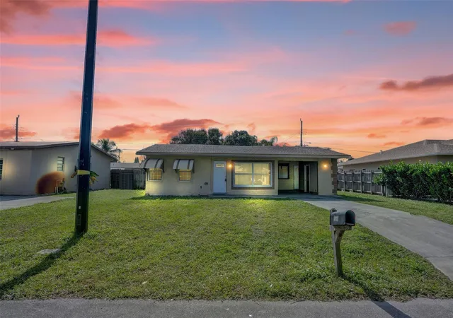 Homes for sale in Pompano Beach, FL | 1560 Ne 31st Ct, Pompano Beach, FL 33064 | MLS# B26014476