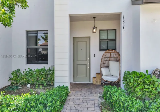 4th image of 12982 Sw 232Nd Ln, Homestead, FL 33032 | MLS# A11999572