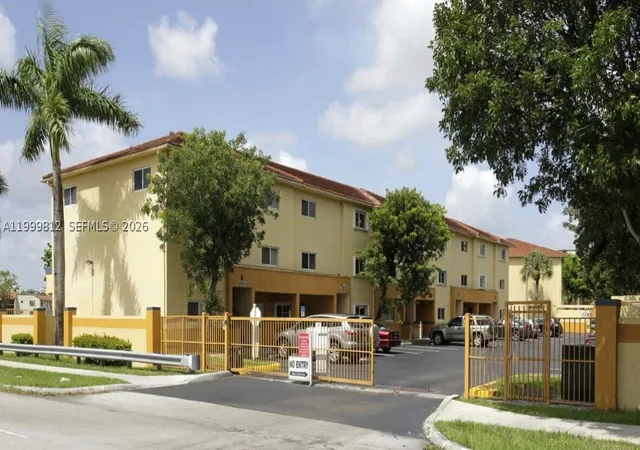 4th image of 8270 Sw 149Th Ct #10-209, Miami, FL 33193 | MLS# A11999812