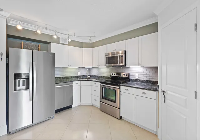5th image of 3020 Florida Blvd, Delray Beach, FL 33483