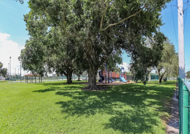 18th image of 314 Nw 12th Ave, Delray Beach, FL 33444 | MLS# B26014809