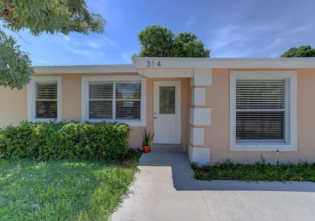 1st image of 314 Nw 12th Ave, Delray Beach, FL 33444 | MLS# B26014809