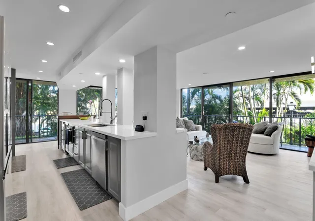 Homes for sale in Boca Raton, FL | 859 Jeffery St, Boca Raton, FL 33487