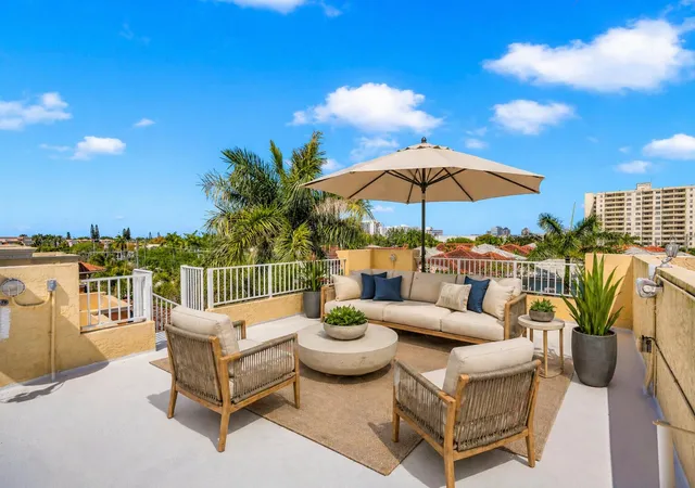 Homes for sale in Fort Lauderdale, FL | 903 Ne 17Th Wy #104, Fort Lauderdale, FL 33304 | MLS# B26014858
