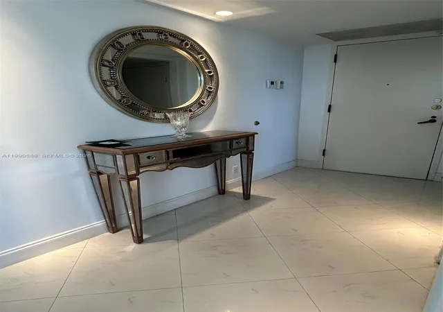4th image of 19667 Turnberry Way #18-K, Aventura, FL 33180 | MLS# A11990588