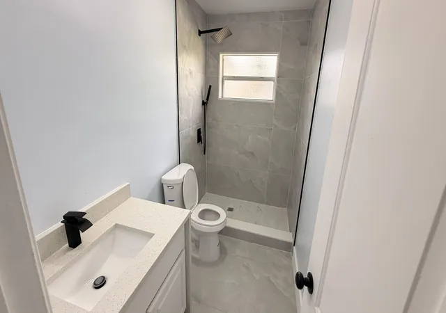 2nd image of 928 Fra Mar Pl, Fort Pierce, FL 34982