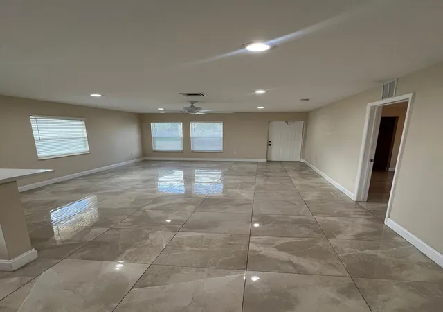 4th image of 962 29Th St, West Palm Beach, FL 33407 | MLS# B26014956
