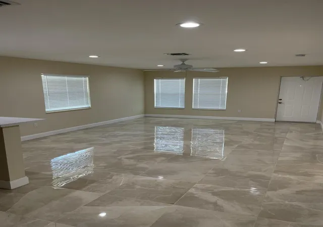 5th image of 962 29Th St, West Palm Beach, FL 33407 | MLS# B26014956