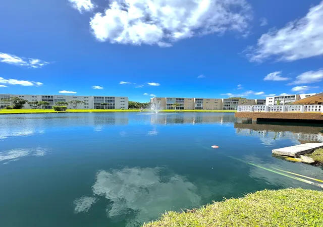 2nd image of 202 Se 10Th St, Dania, FL 33004