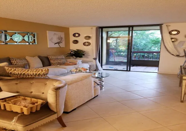 Homes for sale in Deerfield Beach, FL | 733 Se 1St Wy #105, Deerfield Beach, FL 33441 | MLS# B26015044