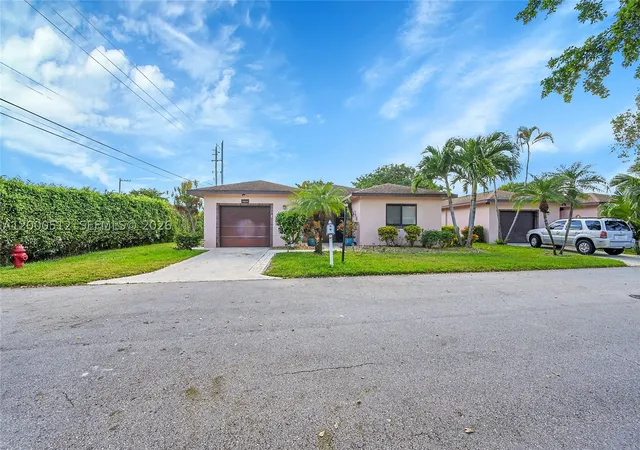 3rd image of 14664 Bonaire #9-1, Delray Beach, FL 33446 | MLS# A12000512
