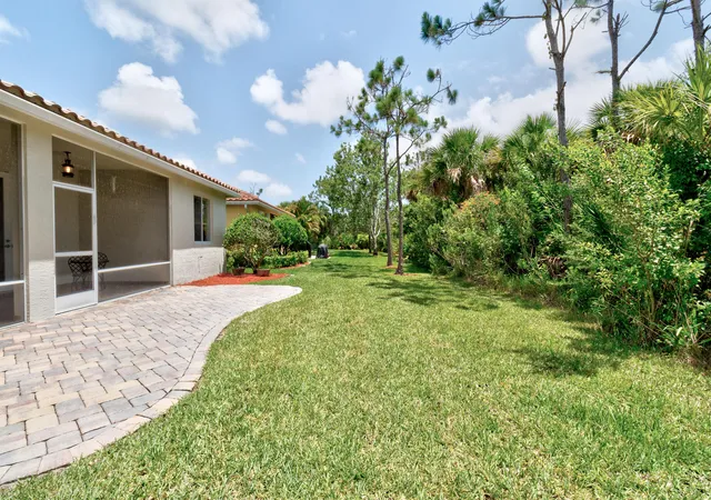 Homes for sale in Vero Beach, FL | 6188 Dorchester Wy, Vero Beach, FL 32966 | MLS# B26015131