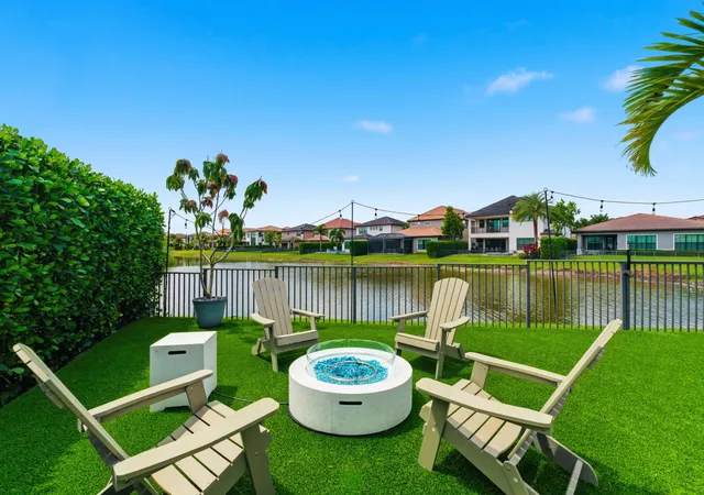Homes for sale in Parkland, FL | 11560 Horizon Rd, Parkland, FL 33076 | MLS# B26015161
