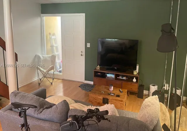 Listing Photo 4 - Condo for sale in building located at 8741 Ne 4Th Ave Rd, Miami Shores, FL 33138 - Unit #8741