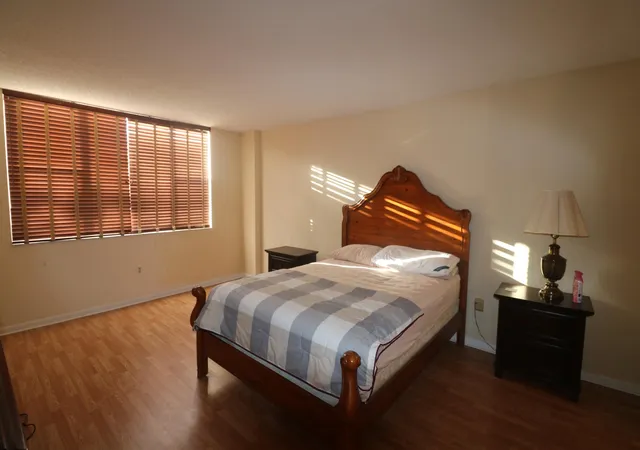 4th image of 4001 Hillcrest Dr #510, Hollywood, FL 33021 | MLS# B26015169