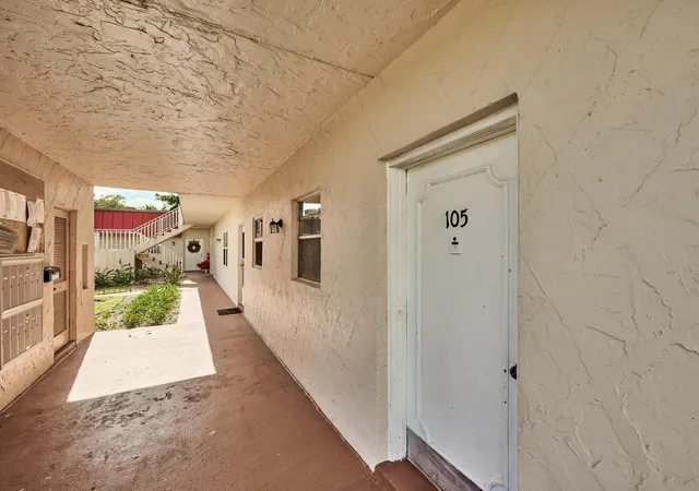 Homes for sale in Royal Palm Beach, FL | 12021 W Greenway Dr #105, Royal Palm Beach, FL 33411 | MLS# B26015228