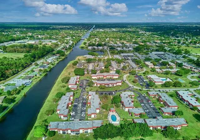 Homes for sale in Royal Palm Beach, FL | 12021 W Greenway Dr #105, Royal Palm Beach, FL 33411 | MLS# B26015228