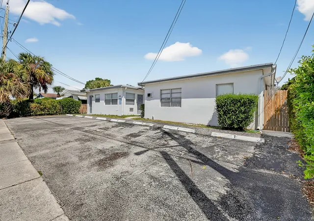 Homes for sale in Riviera Beach, FL | 1172 W 34th St #1, Riviera Beach, FL 33404 | MLS# B26015241