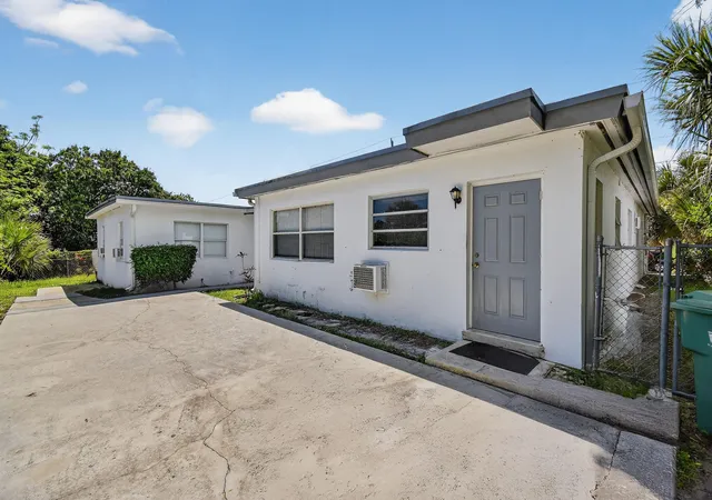 Homes for sale in Riviera Beach, FL | 1172 W 34th St #1, Riviera Beach, FL 33404 | MLS# B26015241