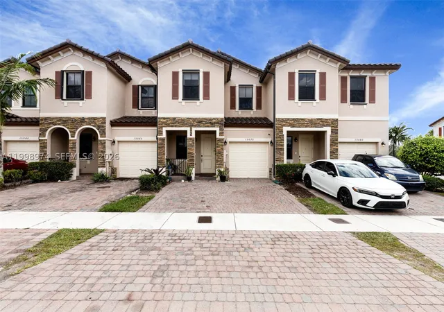 Townhouse for sale at 15070 Sw 119Th Ln, Miami, FL 33196 | MLS# A11998974