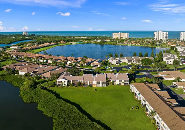 4th image of 3225 S Lakeview Cir #22-202, Fort Pierce, FL 34949 | MLS# B26015326