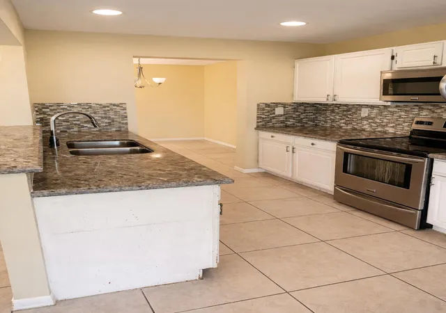 Homes for sale in Boca Raton, FL | 5302 Sapphire Vly, Boca Raton, FL 33486 | MLS# B26015329