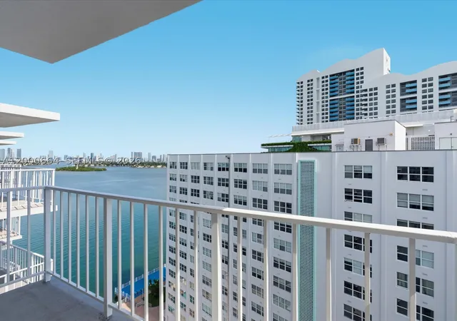 Homes for sale in Miami Beach, FL | 1228 West Ave #1506, Miami Beach, FL 33139 | MLS# A12000664