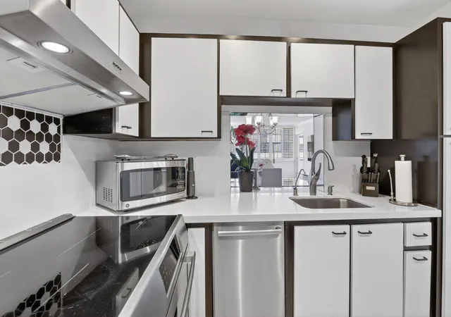 4th image of 1160 N Federal Hwy, North Lauderdale, FL 33304