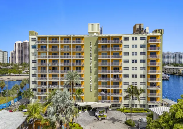 Homes for sale in Fort Lauderdale, FL | 2900 Ne 30 St #C5, Fort Lauderdale, FL 33306 | MLS# B26015648