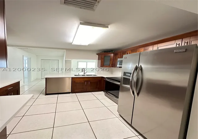 5th image of 17335 Sw 108Th Ct, Miami, FL 33157 | MLS# A12000235