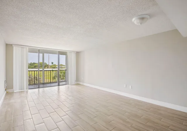 Homes for sale in Lake Worth, FL | 4254 Deste Ct #208, Lake Worth, FL 33467 | MLS# B26015744