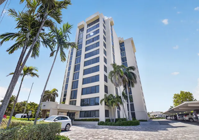3rd image of 2220 S Ocean Blvd, Delray Beach, FL 33483